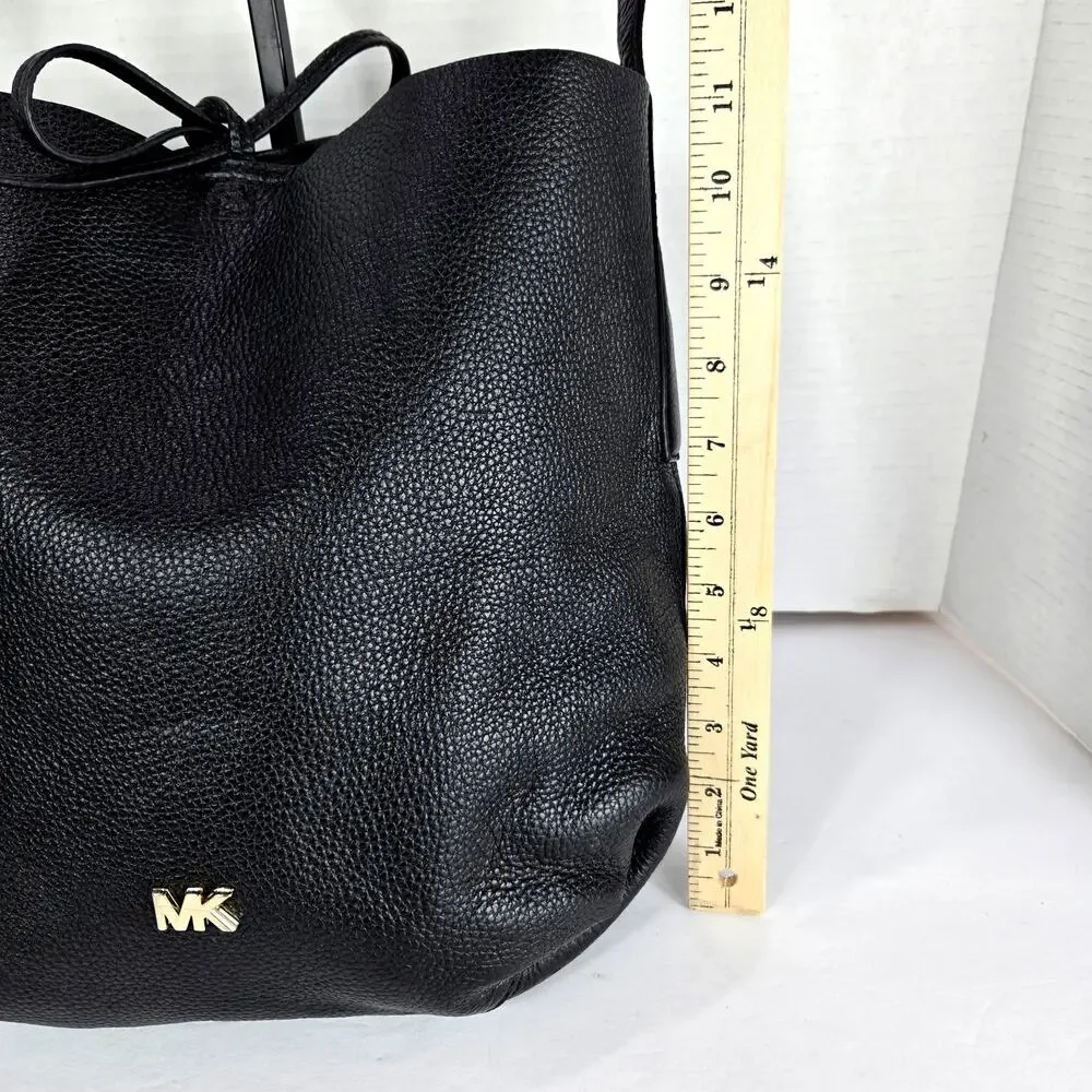 Michael Kors Junie Large‎ Leather Messenger Bag Tote *Small Flaw #858